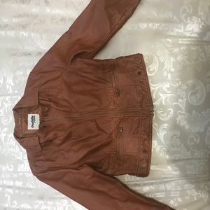 Faux leather tan jacket 💜
